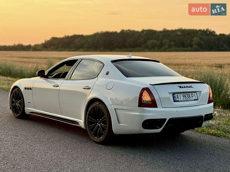 Maserati Quattroporte (2011)