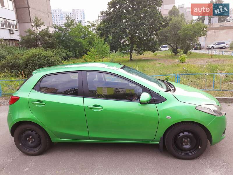 Mazda 2 (2008)