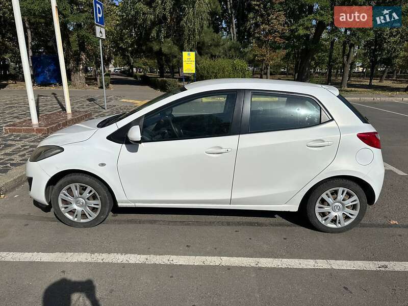 Mazda 2 (2011)