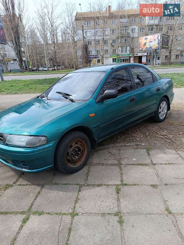 Mazda 323 (1997)