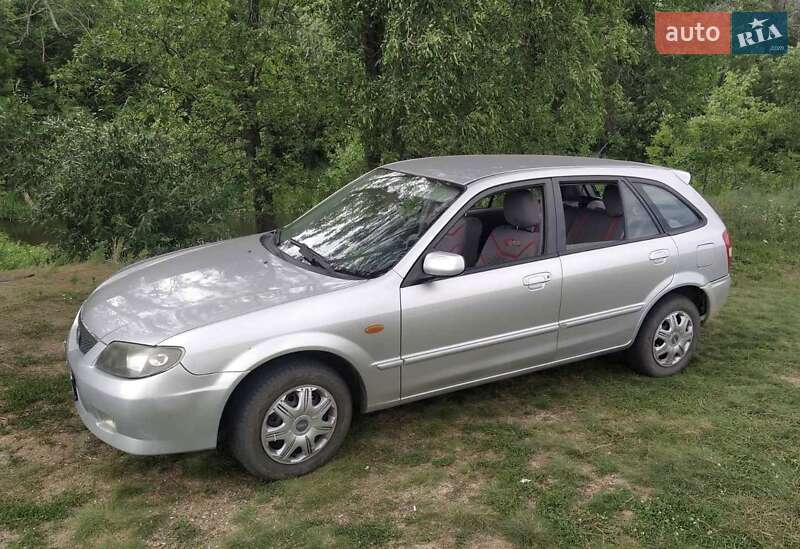 Mazda 323 (2002)