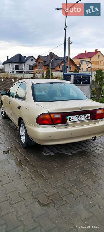 Mazda 323 (1996)