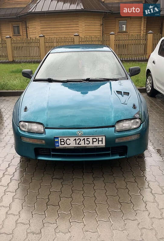 Mazda 323 (1998)