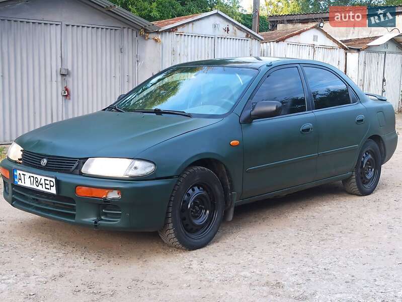 Mazda 323 (1995)
