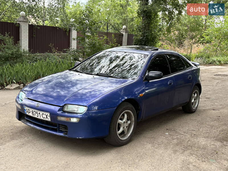 Mazda 323 (1995)