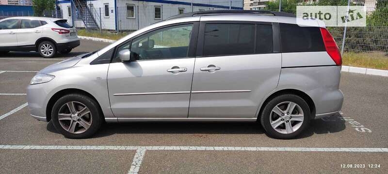 Mazda 5 (2006)