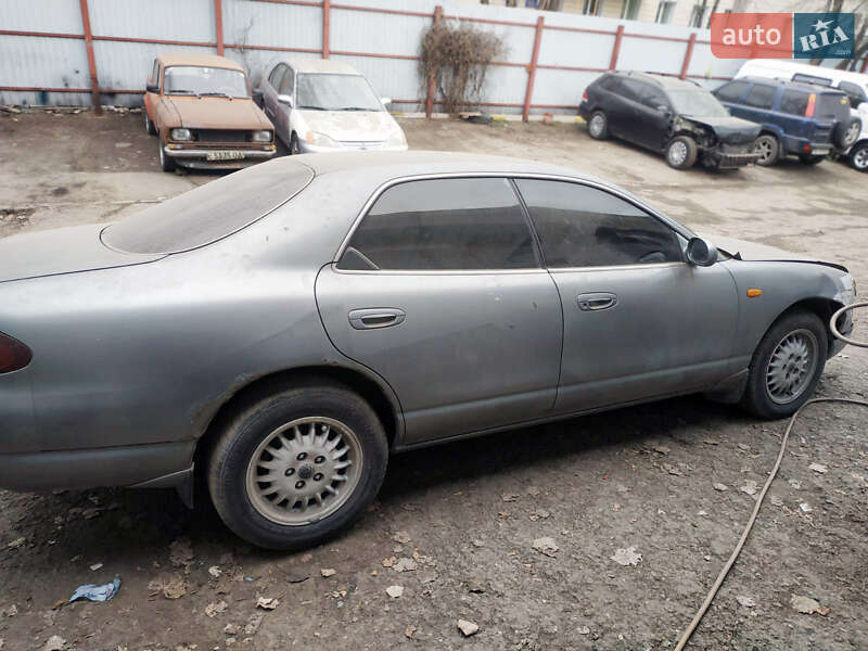 Mazda  (1992)