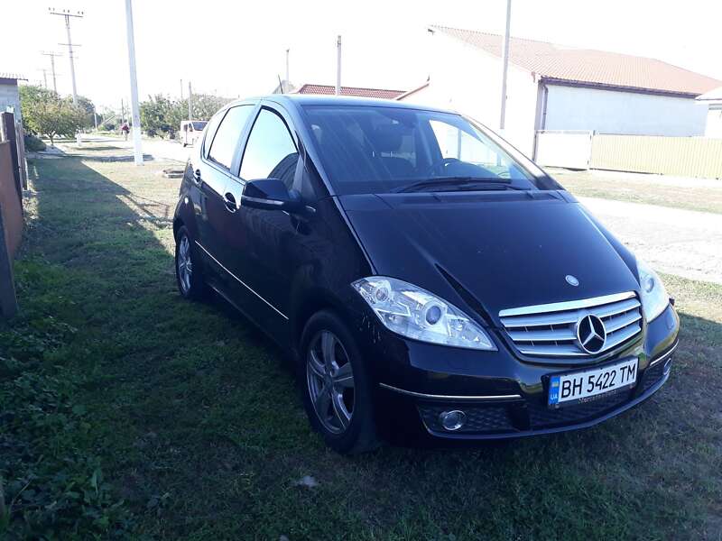 Mercedes-benz A 180 (2010)
