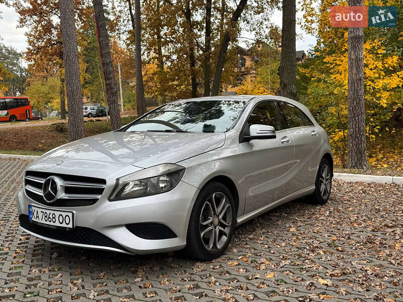 Mercedes-benz A 180 (2014)