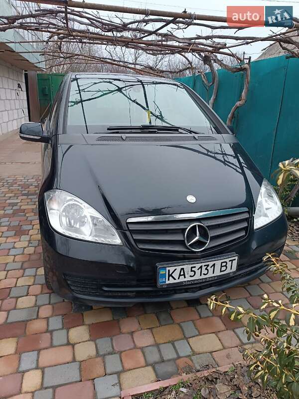 Mercedes-benz A-class (2011)