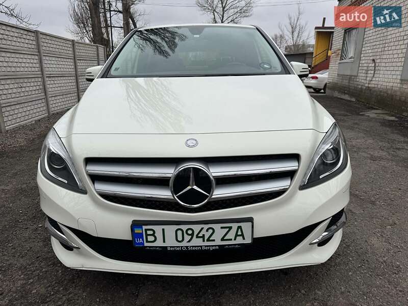 Mercedes-benz B-class (2016)