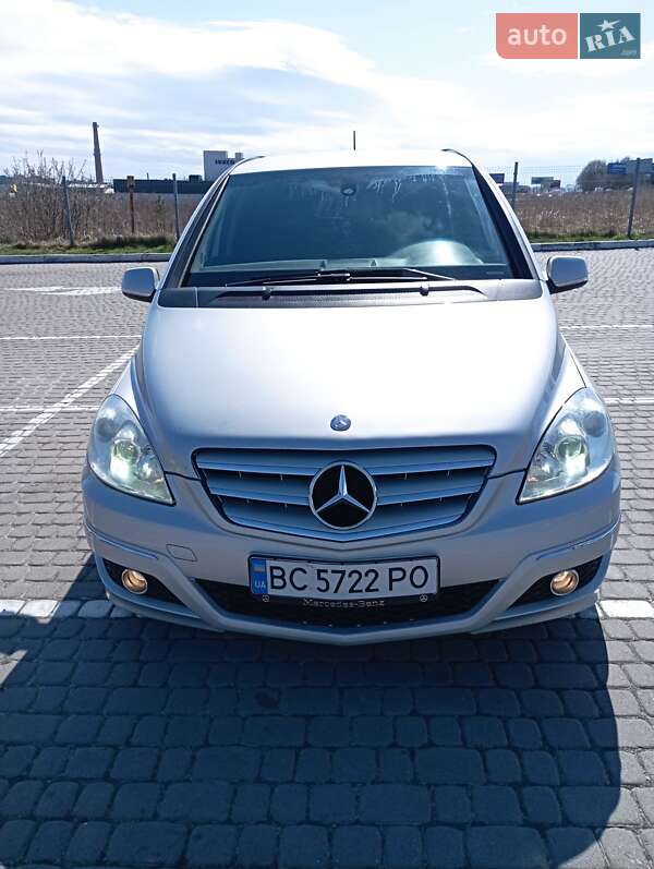 Mercedes-benz B-class (2010)