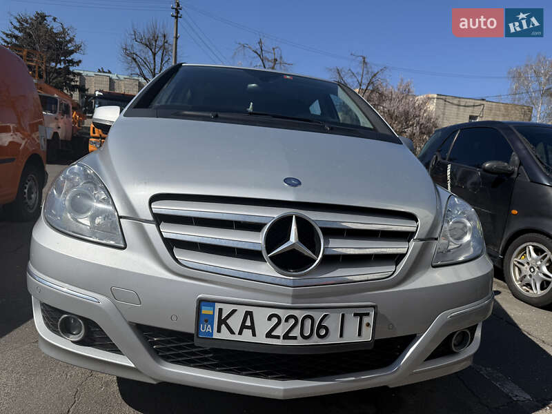 Mercedes-benz B-class (2009)