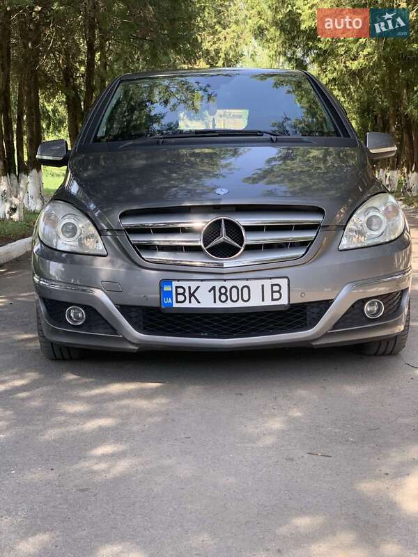 Mercedes-benz B-class (2009)