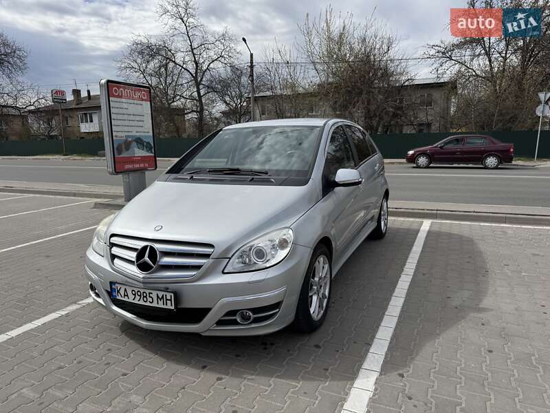 Mercedes-benz B-class (2009)