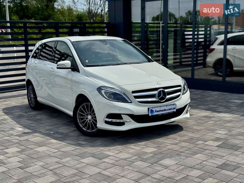 Mercedes-benz B-class (2016)