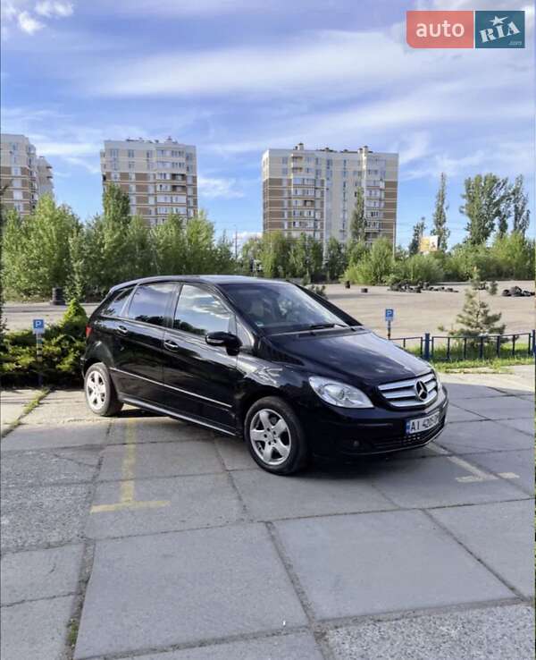 Mercedes-benz B-class (2005)