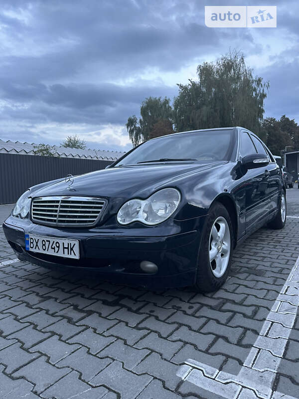 Mercedes-benz C 200 cdi (2003)