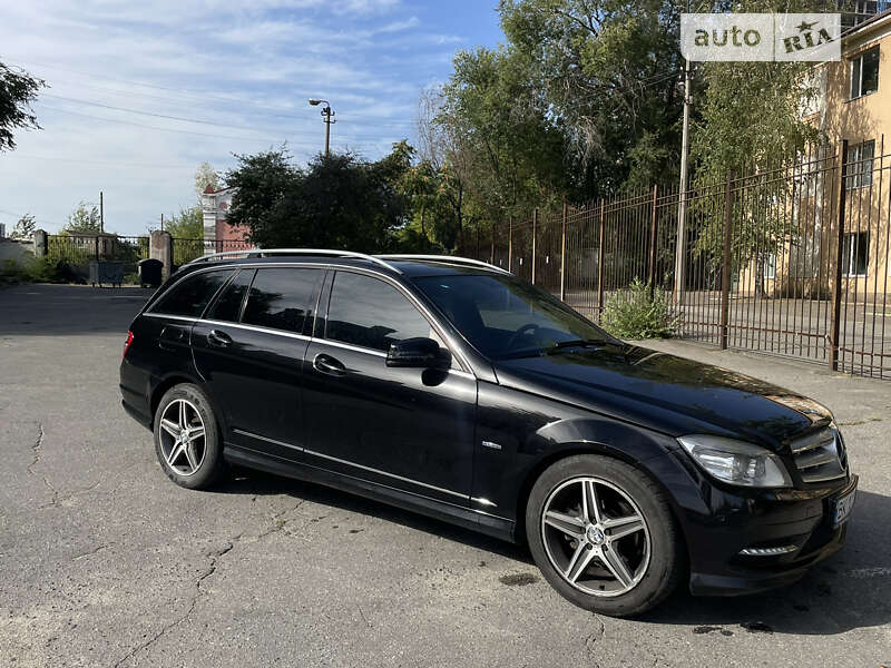 Mercedes-benz C 200 cdi (2010)