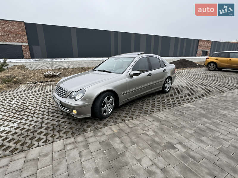 Mercedes-benz C-class (2004)