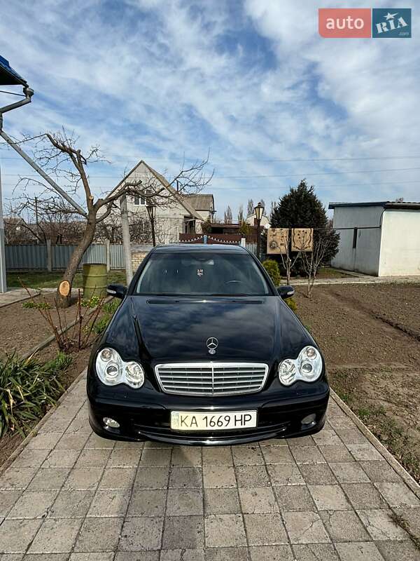 Mercedes-benz C-class (2007)