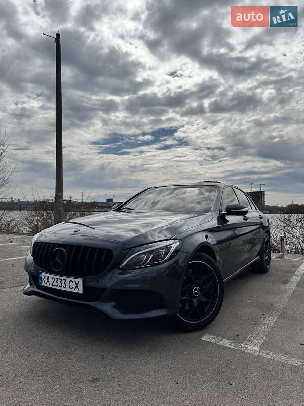 Mercedes-benz C-class (2015)