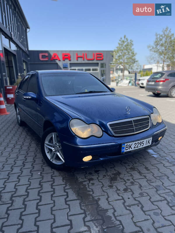 Mercedes-benz C-class (2002)