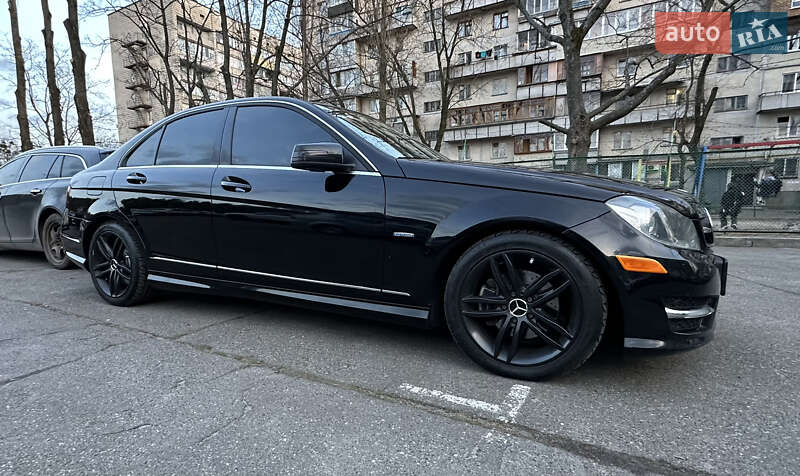 Mercedes-benz C-class (2011)