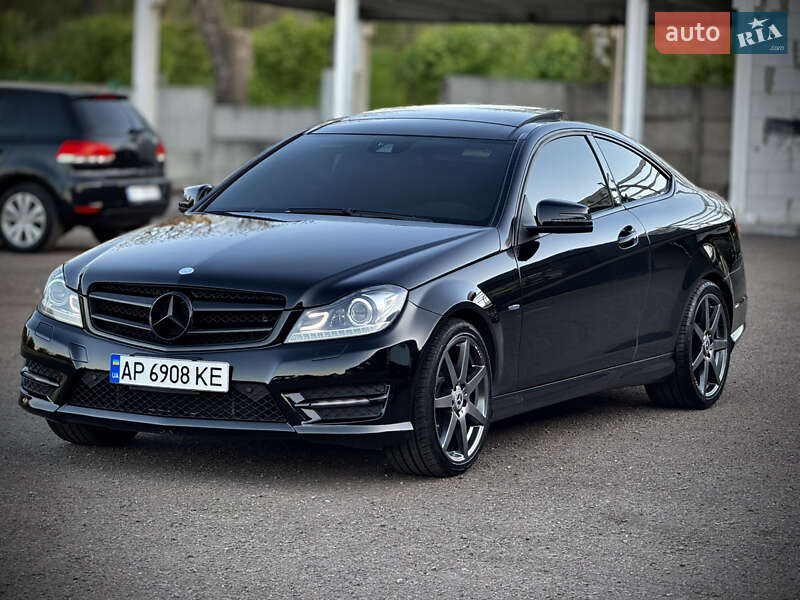Mercedes-benz C-class (2012)
