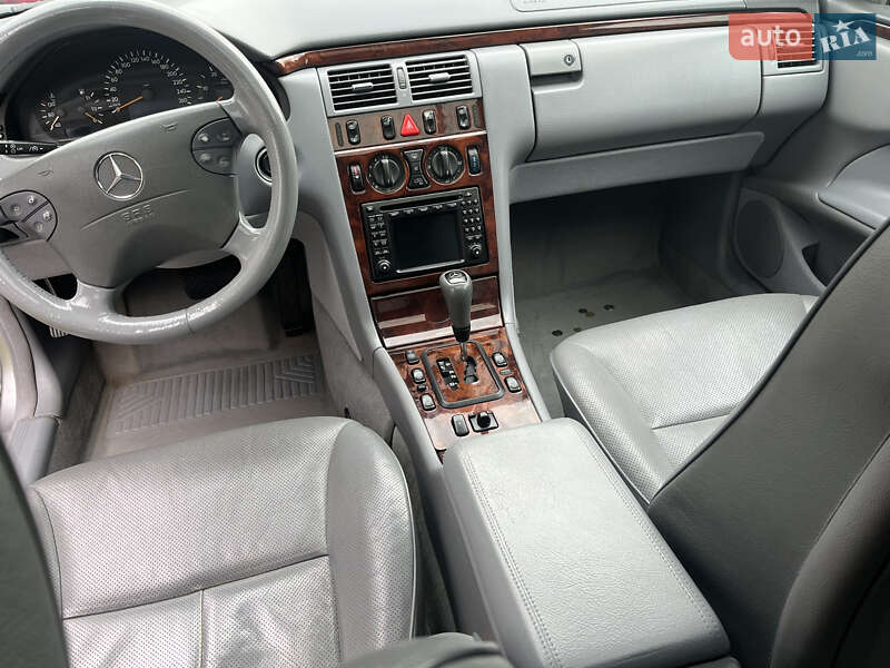 Mercedes-benz E-class (1999)