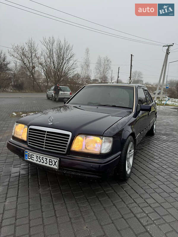 Mercedes-benz E-class (1993)