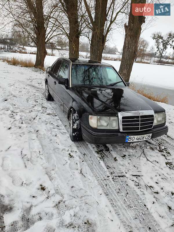 Mercedes-benz E-class (1993)