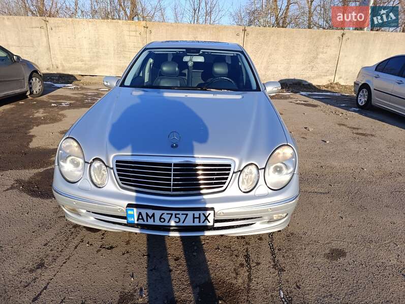Mercedes-benz E-class (2005)