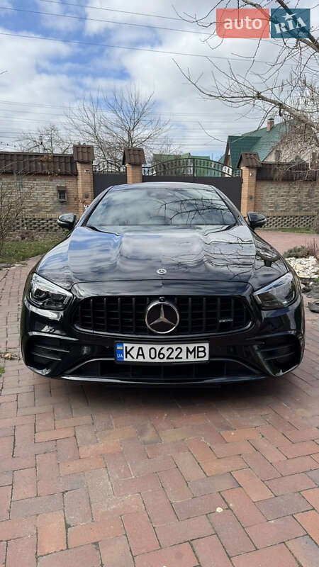 Mercedes-benz E-class (2021)