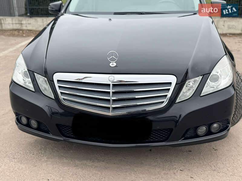 Mercedes-benz E-class (2010)
