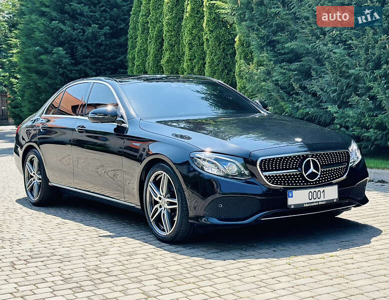 Mercedes-benz E-class (2017)
