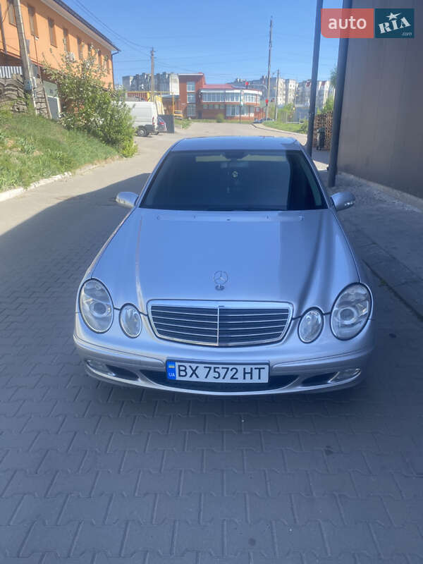 Mercedes-benz E-class (2003)