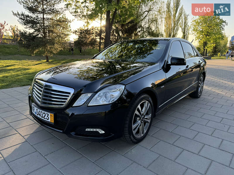 Mercedes-benz E-class (2009)