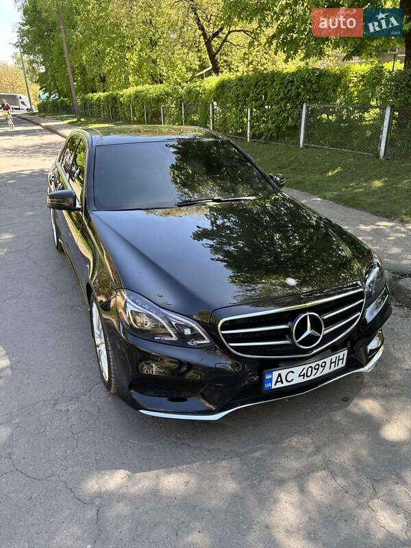 Mercedes-benz E-class (2015)