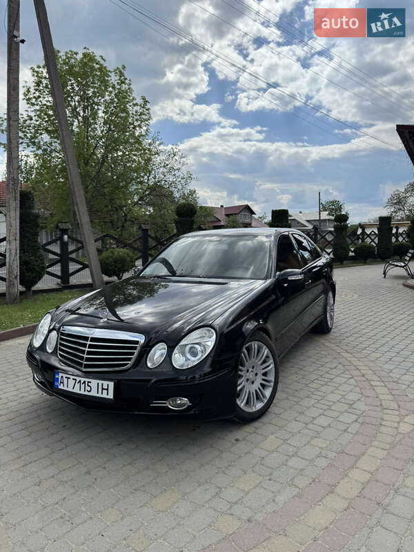 Mercedes-benz E-class (2002)