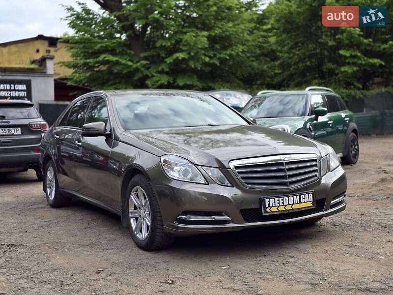 Mercedes-benz E-class (2012)