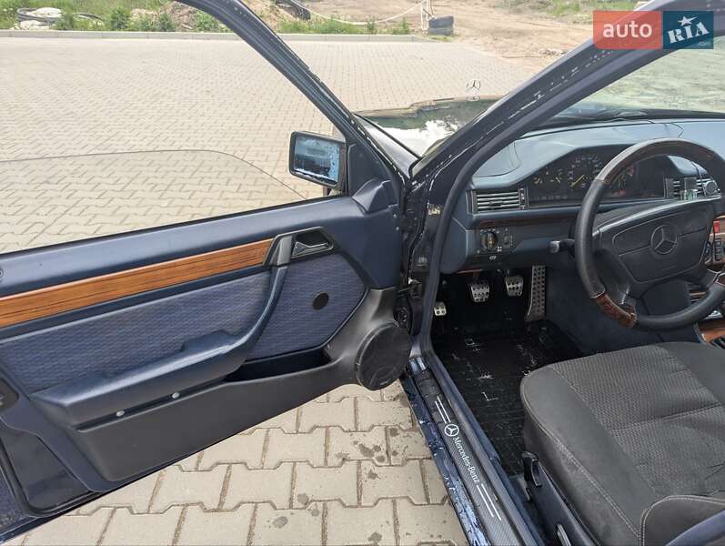 Mercedes-benz E-class (1992)