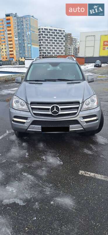 Mercedes-benz Gl-class (2012)