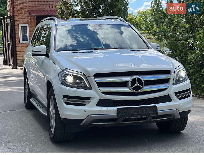 Mercedes-benz Gl-class (2015)