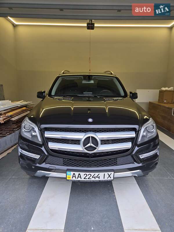 Mercedes-benz Gl-class (2012)