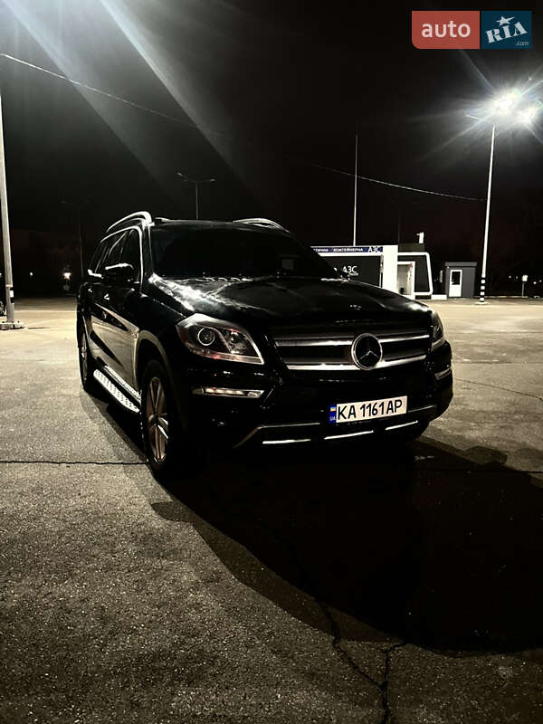 Mercedes-benz Gl-class (2012)