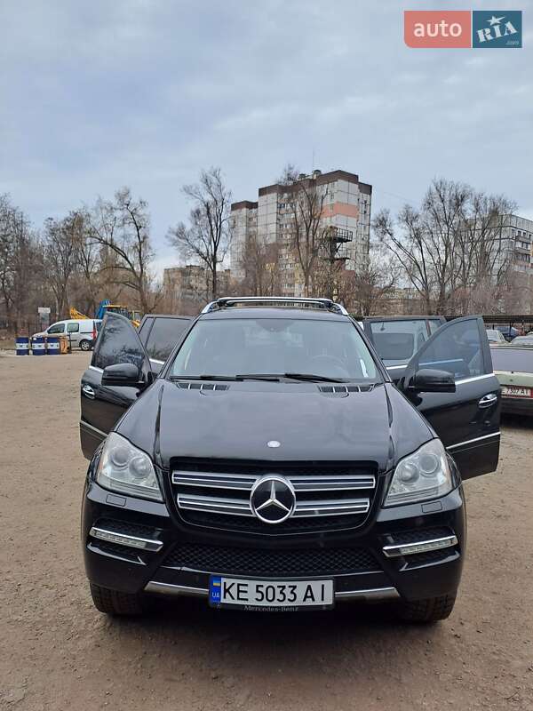 Mercedes-benz Gl-class (2011)