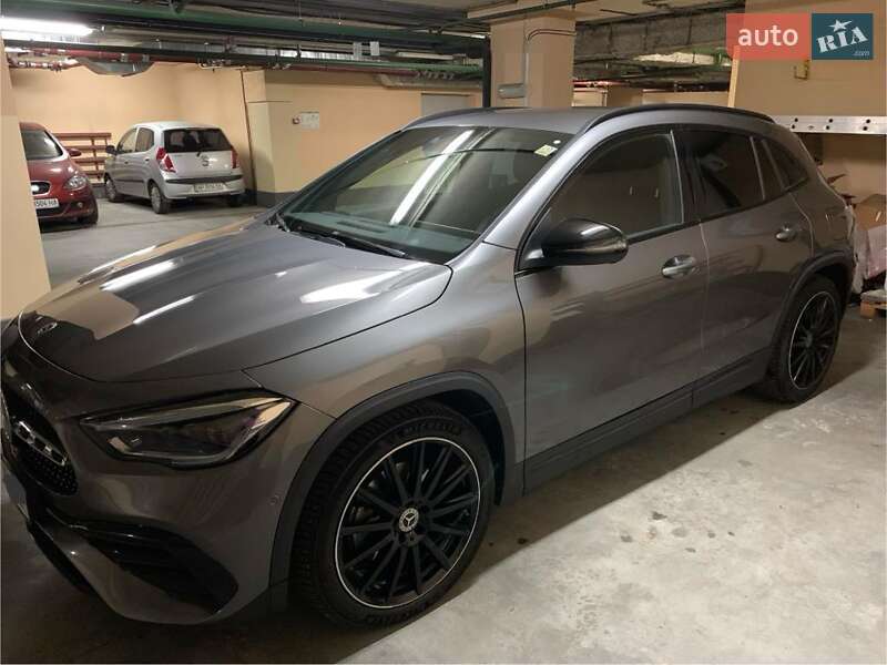 Mercedes-benz Gla-class (2021)
