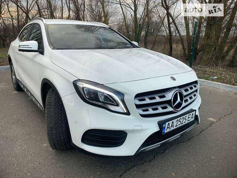 Mercedes-benz Gla-class (2018)