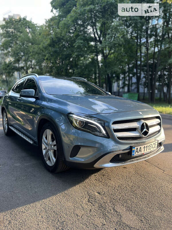 Mercedes-benz Gla-class (2015)